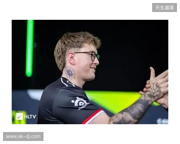 官宣：device正式加盟100 Thieves